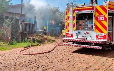 Marmeleiro - Homem é detido após colocar fogo na casa da família em Marmeleiro